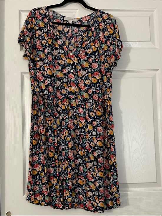 LOFT Dresses & Skirts - LOFT Navy Floral Button-Front Dress with Multicolor Blooms